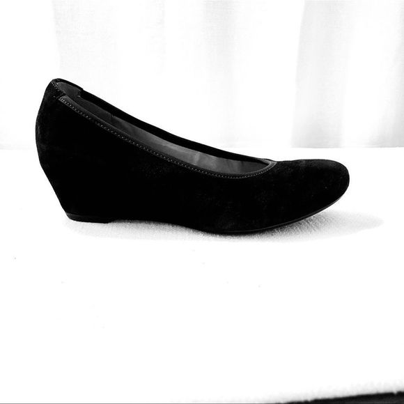 Gabor Suede Wedge - size 5 . Please see size chart. NOT the same as U.S. sizes. - Picture 2 of 14